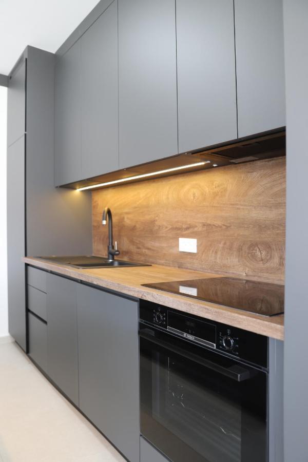 Brand New Apartment With Private Pool Njivice Eksteriør bilde