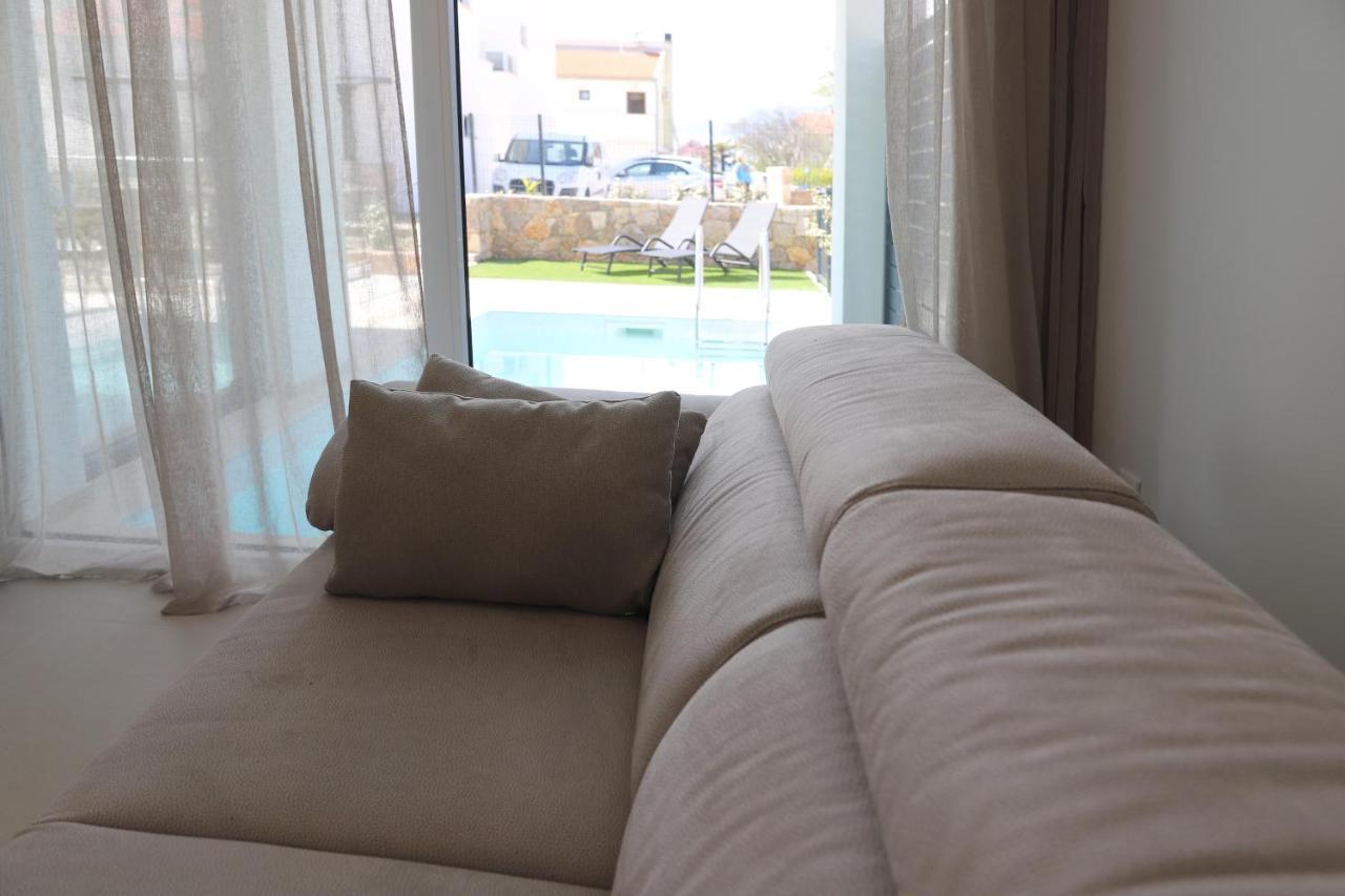 Brand New Apartment With Private Pool Njivice Eksteriør bilde