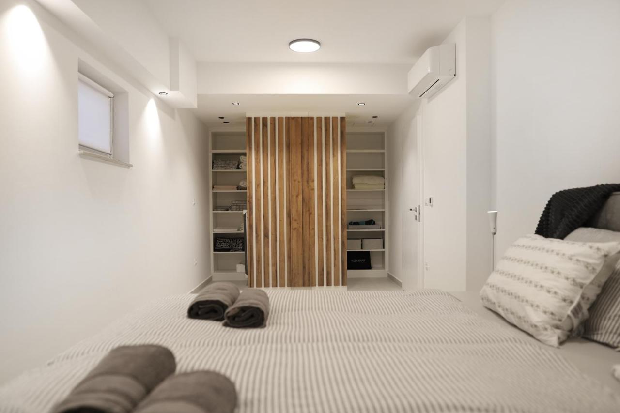 Brand New Apartment With Private Pool Njivice Eksteriør bilde